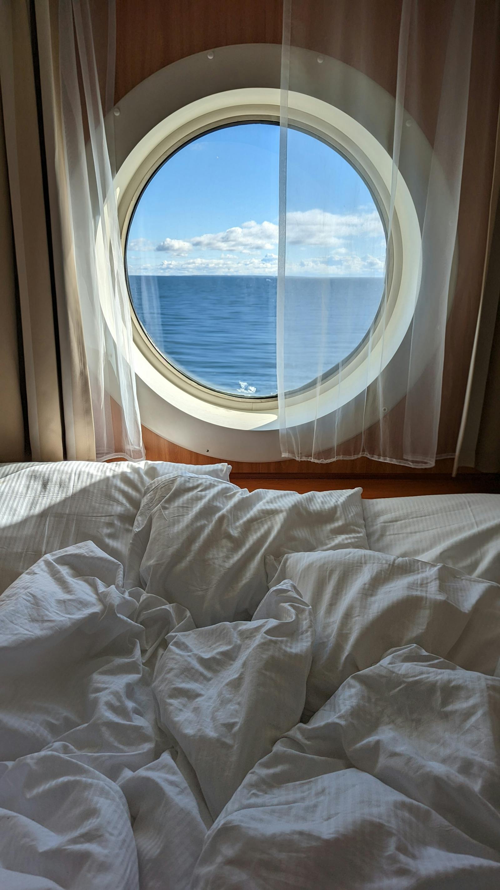Costa Serena — Cabine — exemplo de quarto