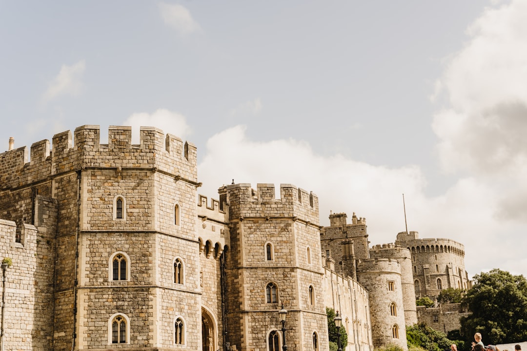 Bate-volta · Windsor, Stonehenge, Bath