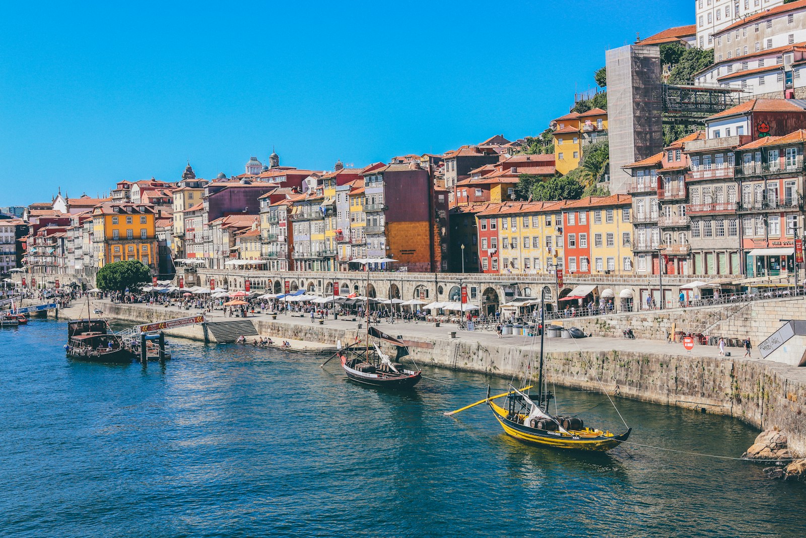 Porto · vinhos e cidade-museu
