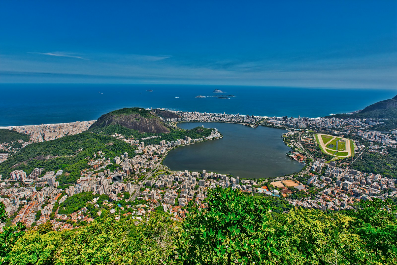 Vista aérea do Rio de Janeiro · Corcovado